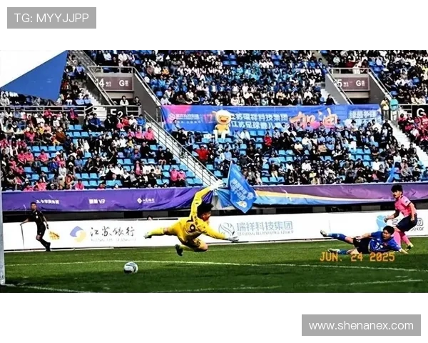 足球界巨星陨落震惊全球球迷追忆传奇生涯与不朽贡献 足球界巨星陨落震惊全球球迷追忆传奇生涯与不朽贡献