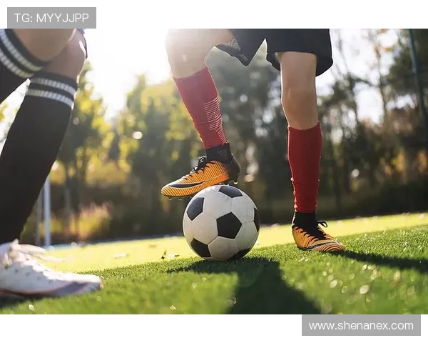 足球巨星挥别绿茵场的感人瞬间与难忘回忆回顾 足球巨星挥别绿茵场的感人瞬间与难忘回忆回顾