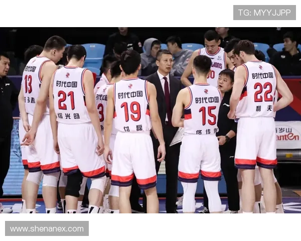 重庆篮球队的崛起之路:从默默无闻到杯赛争冠的成长历程